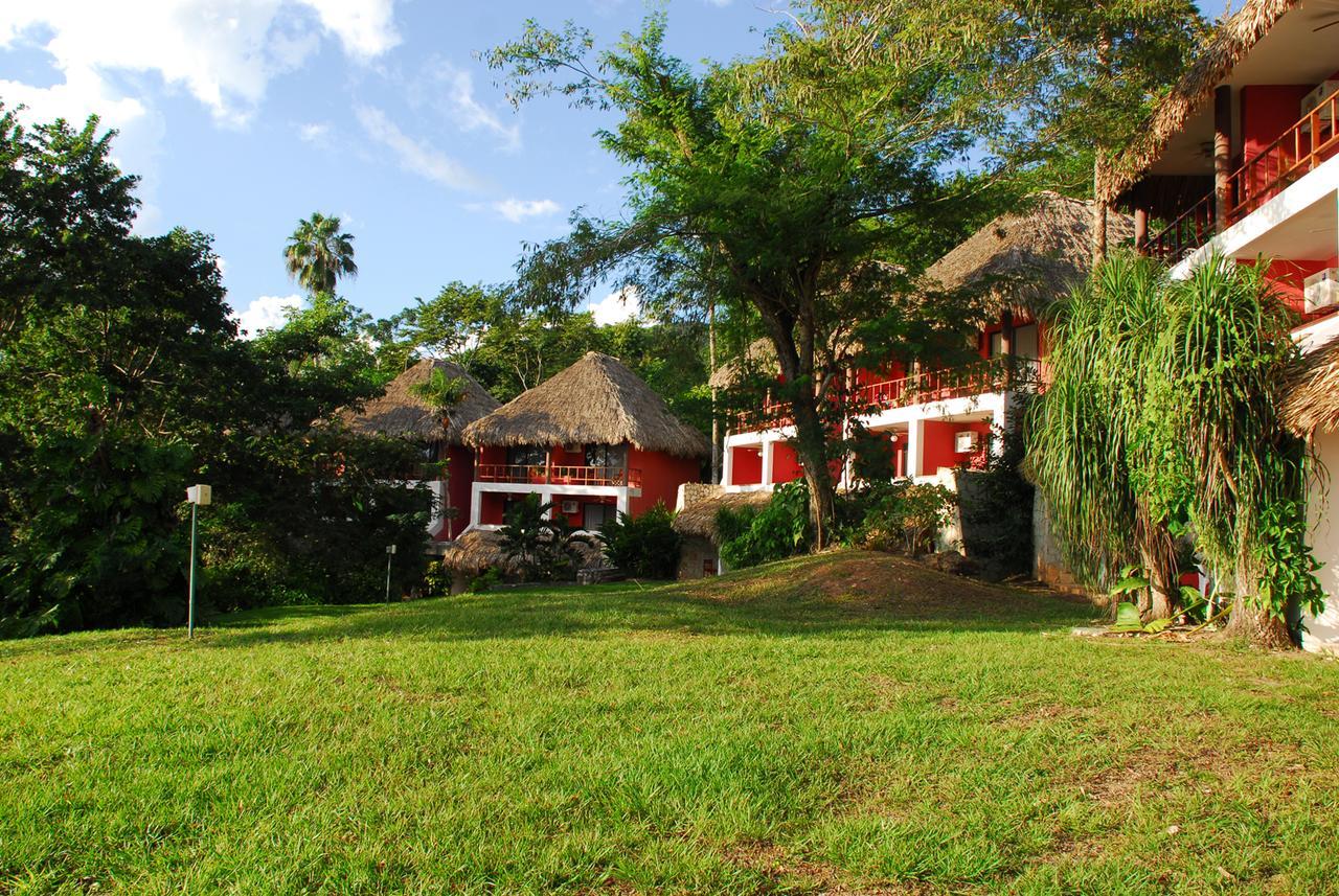 Camino Real Tikal‎ El Remate Exterior foto